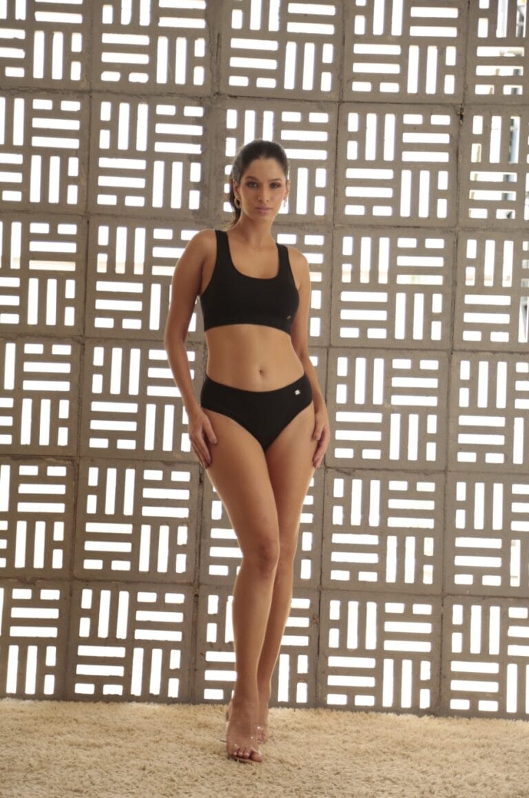 Amorelie_LingeriePraiaPijamas_Revenda_02